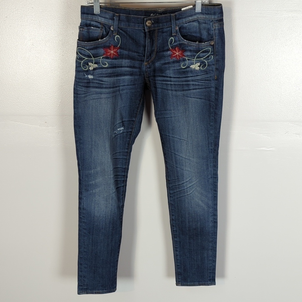 Driftwood Distressed Ankle Length Skinny Jeans